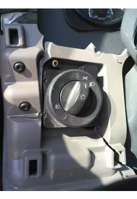 FREIGHTLINER CASCADIA 113 2018UP HEADLAMP SWITCH