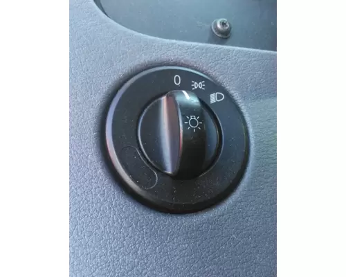 FREIGHTLINER CASCADIA 113 2018UP HEADLAMP SWITCH