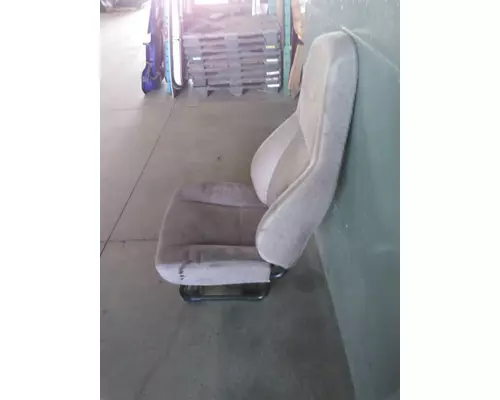 FREIGHTLINER CASCADIA 113 2018UP SEAT, FRONT