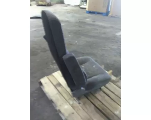 FREIGHTLINER CASCADIA 113 2018UP SEAT, FRONT