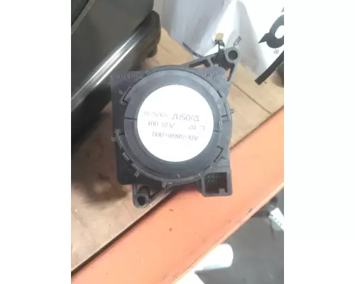 FREIGHTLINER CASCADIA 113 2018UP SWITCH, HEADLAMP