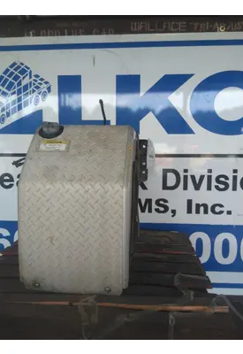 FREIGHTLINER CASCADIA 113 EVOLUTION DEF TANK