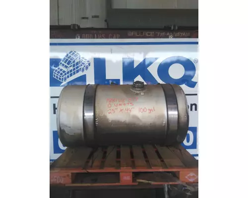 FREIGHTLINER CASCADIA 113 EVOLUTION FUEL TANK