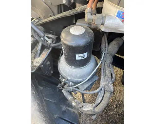 FREIGHTLINER CASCADIA 113BBC Air Drier