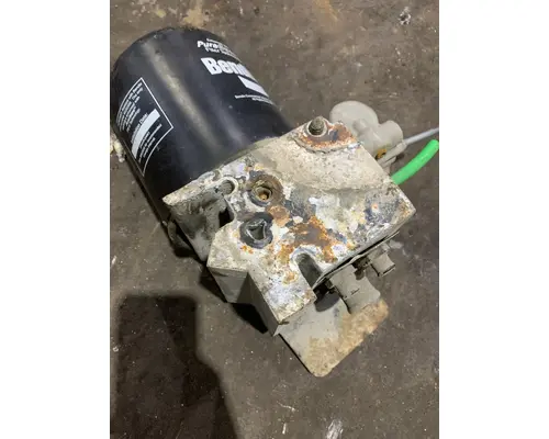 FREIGHTLINER CASCADIA 113BBC Air Dryer