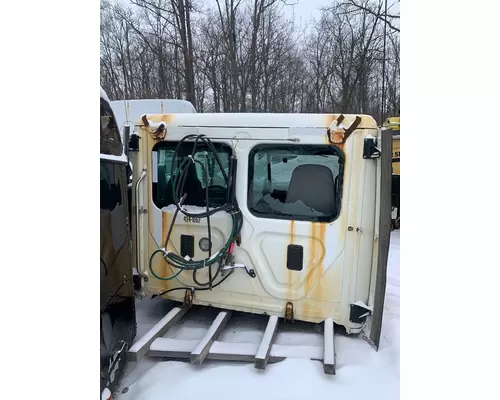 FREIGHTLINER CASCADIA 113BBC Cab Mount