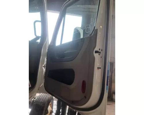 FREIGHTLINER CASCADIA 113BBC Cab Mount