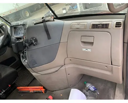 FREIGHTLINER CASCADIA 113BBC Cab Mount