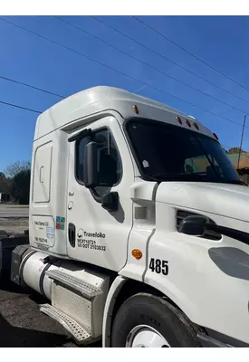 FREIGHTLINER CASCADIA 113BBC Cab