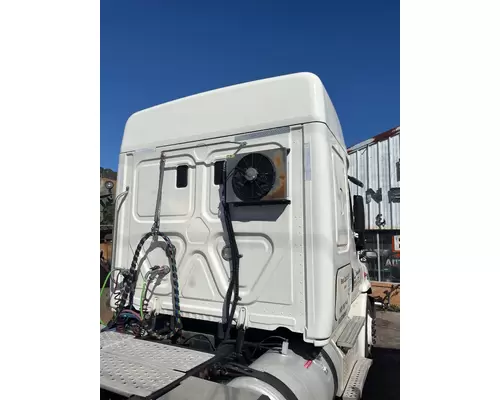 FREIGHTLINER CASCADIA 113BBC Cab