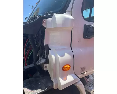 FREIGHTLINER CASCADIA 113BBC Cowl