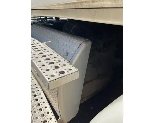 FREIGHTLINER CASCADIA 113BBC DPF (Diesel Particulate Filter)
