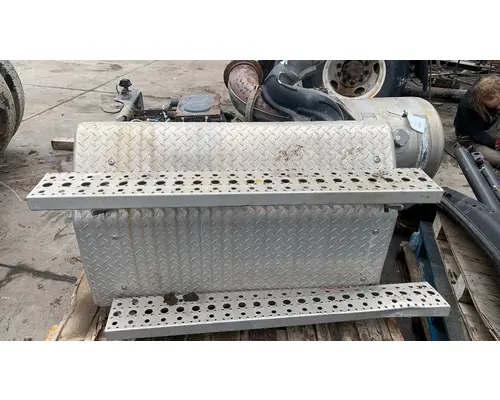 FREIGHTLINER CASCADIA 113BBC DPFCatalytic Converter