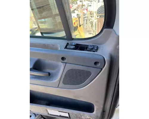 FREIGHTLINER CASCADIA 113BBC Door Assembly, Front
