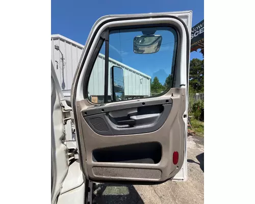 FREIGHTLINER CASCADIA 113BBC Door Assembly, Front