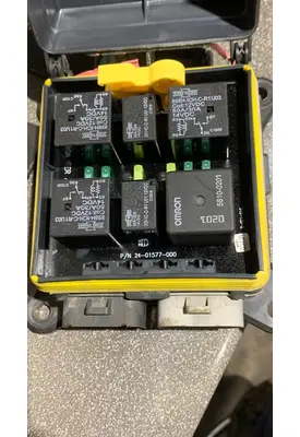 FREIGHTLINER CASCADIA 113BBC Fuse Box