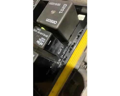 FREIGHTLINER CASCADIA 113BBC Fuse Box