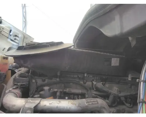 FREIGHTLINER CASCADIA 113 AIR CLEANER