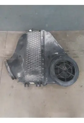 FREIGHTLINER CASCADIA 113 AIR CLEANER