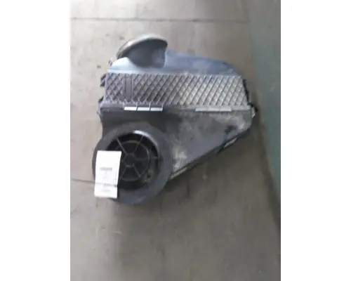 FREIGHTLINER CASCADIA 113 AIR CLEANER
