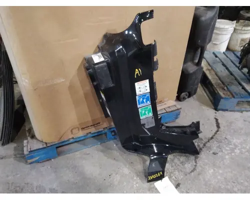 FREIGHTLINER CASCADIA 113 AIR CLEANER