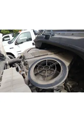 FREIGHTLINER CASCADIA 113 AIR CLEANER