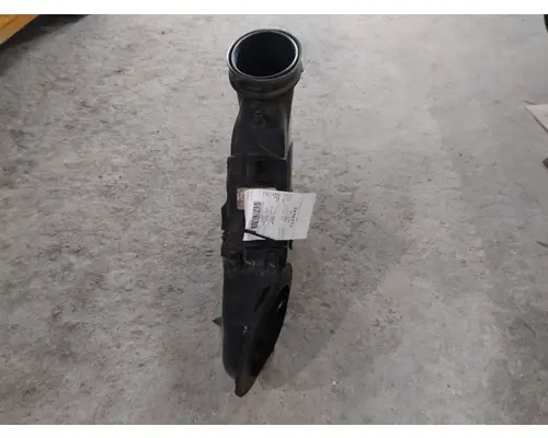 FREIGHTLINER CASCADIA 113 AIR CLEANER