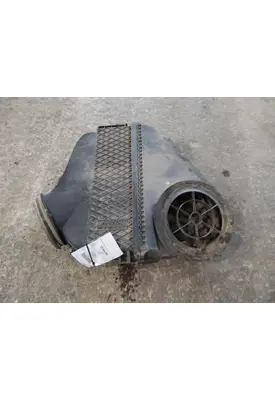 FREIGHTLINER CASCADIA 113 AIR CLEANER