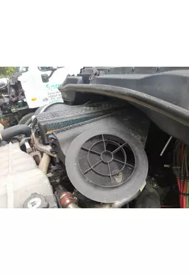 FREIGHTLINER CASCADIA 113 AIR CLEANER