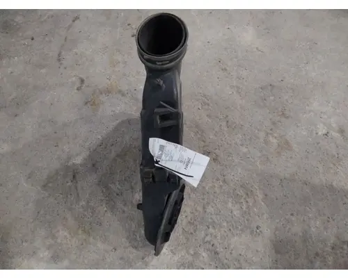 FREIGHTLINER CASCADIA 113 AIR CLEANER