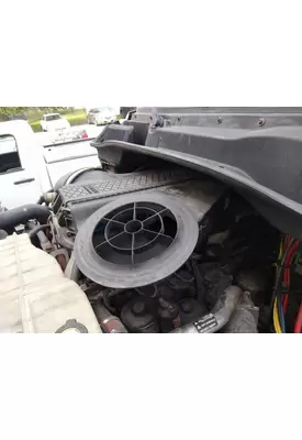FREIGHTLINER CASCADIA 113 AIR CLEANER