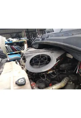 FREIGHTLINER CASCADIA 113 AIR CLEANER