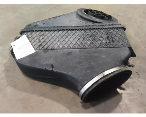 FREIGHTLINER CASCADIA 113 AIR CLEANER