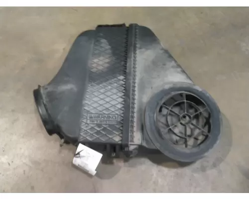 FREIGHTLINER CASCADIA 113 AIR CLEANER