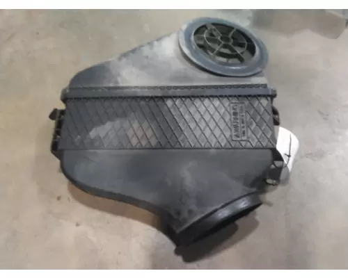 FREIGHTLINER CASCADIA 113 AIR CLEANER