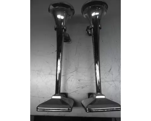 FREIGHTLINER CASCADIA 113 AIR HORN
