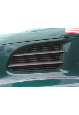 FREIGHTLINER CASCADIA 113 AIR INTAKE LOUVER/COVER