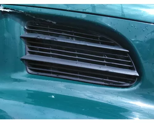 FREIGHTLINER CASCADIA 113 AIR INTAKE LOUVERCOVER