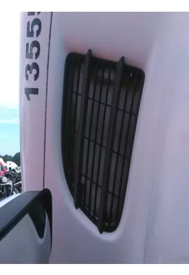 FREIGHTLINER CASCADIA 113 AIR INTAKE LOUVER/COVER