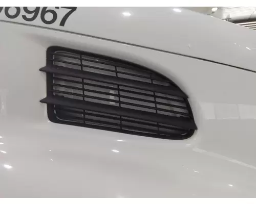 FREIGHTLINER CASCADIA 113 AIR INTAKE LOUVERCOVER