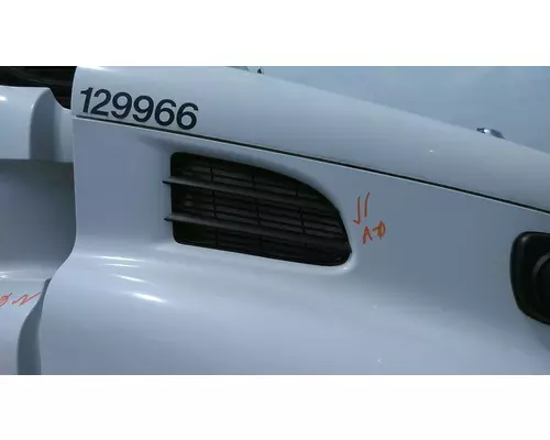 FREIGHTLINER CASCADIA 113 AIR INTAKE LOUVERCOVER