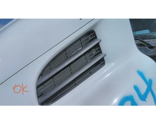 FREIGHTLINER CASCADIA 113 AIR INTAKE LOUVER/COVER