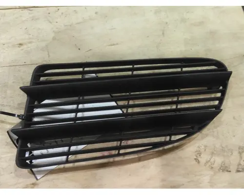 FREIGHTLINER CASCADIA 113 AIR INTAKE LOUVERCOVER