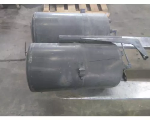 FREIGHTLINER CASCADIA 113 AIR TANK