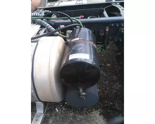 FREIGHTLINER CASCADIA 113 AIR TANK