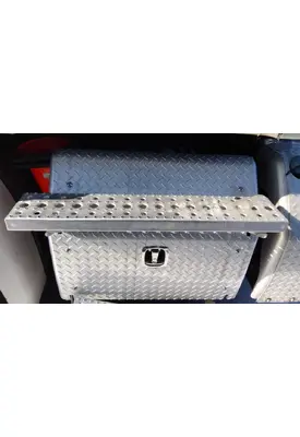 FREIGHTLINER CASCADIA 113 BATTERY BOX COVER