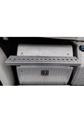 FREIGHTLINER CASCADIA 113 BATTERY BOX COVER