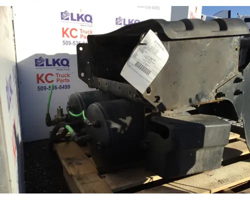FREIGHTLINER CASCADIA 113 BATTERY BOX