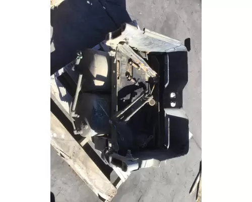 FREIGHTLINER CASCADIA 113 BATTERY BOX