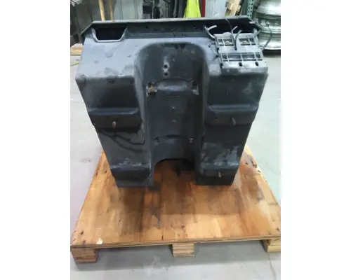 FREIGHTLINER CASCADIA 113 BATTERY BOX